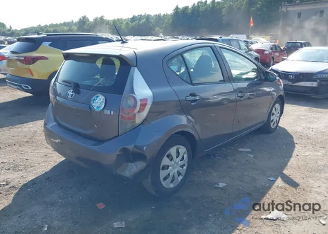 2012 Toyota Prius C Two z USA, uszkodzony, nr VIN JTDKDTB30C1507436